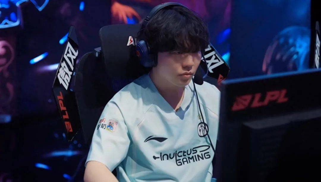 开元在线 - Rookie在巴塞罗那比赛中爆冷，赛况扑朔迷离引发热议！